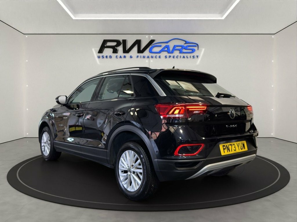 Volkswagen T-Roc 1L Life PN73YUW Black #3