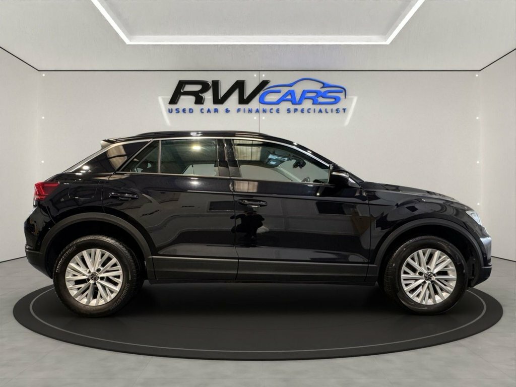 Volkswagen T-Roc 1L Life PN73YUW Black #6