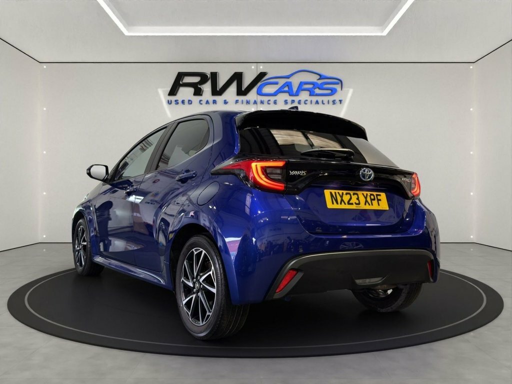 Toyota Yaris 1.5L Design Blue #3