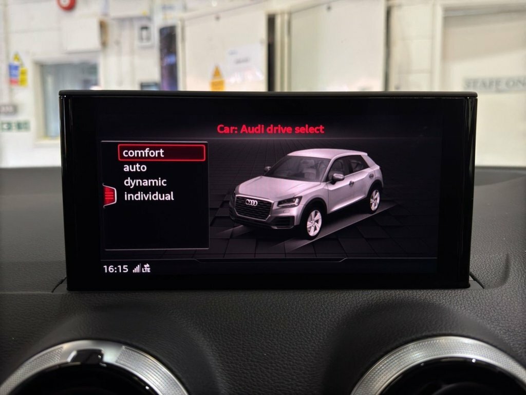 Audi Q2 1.0 Tfsi S Line 109 Bhp White #10