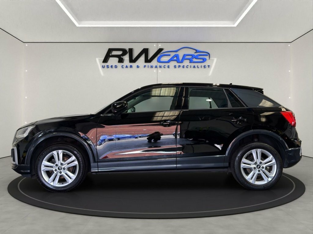 Audi Q2 1.0 Tfsi S Line 109 Bhp White #1