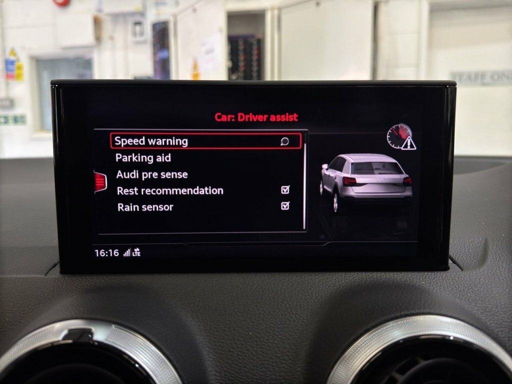 Audi Q2 1.0 Tfsi S Line 109 Bhp White #12