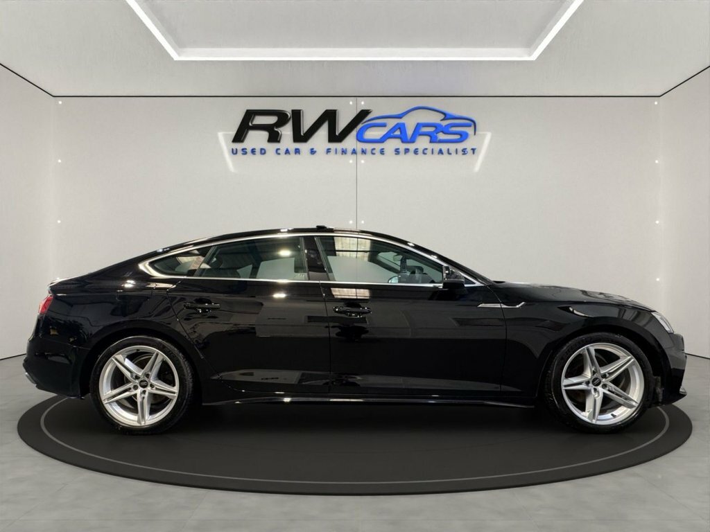Audi A5 2L Sport Black #5