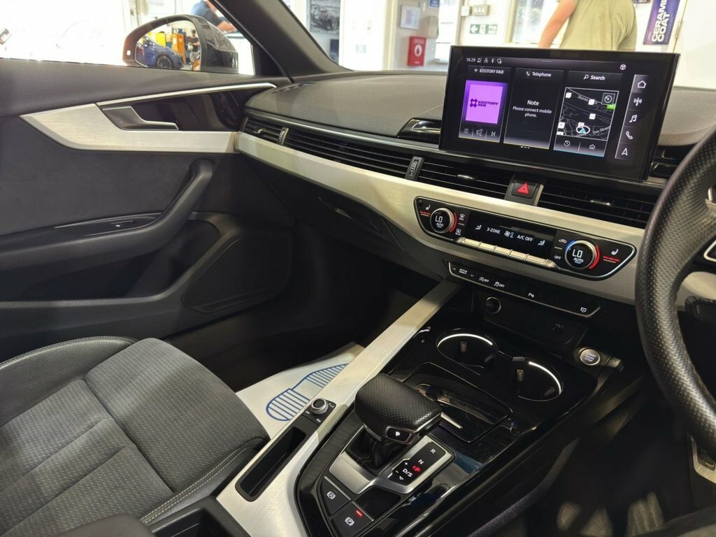 Audi A4 2L Technik Black #13