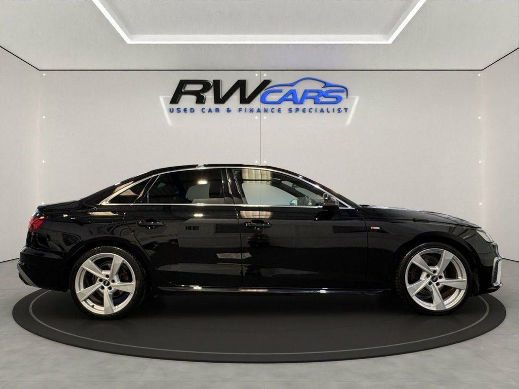 Audi A4 2L S Line Black #5