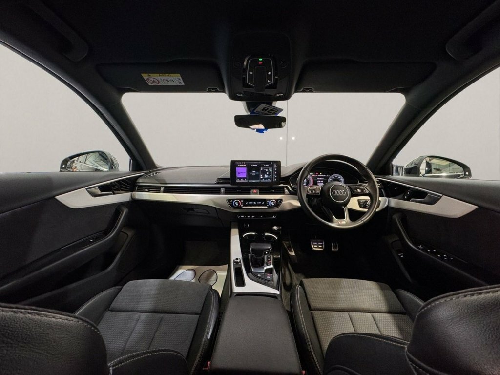 Audi A4 2L Technik Black #22