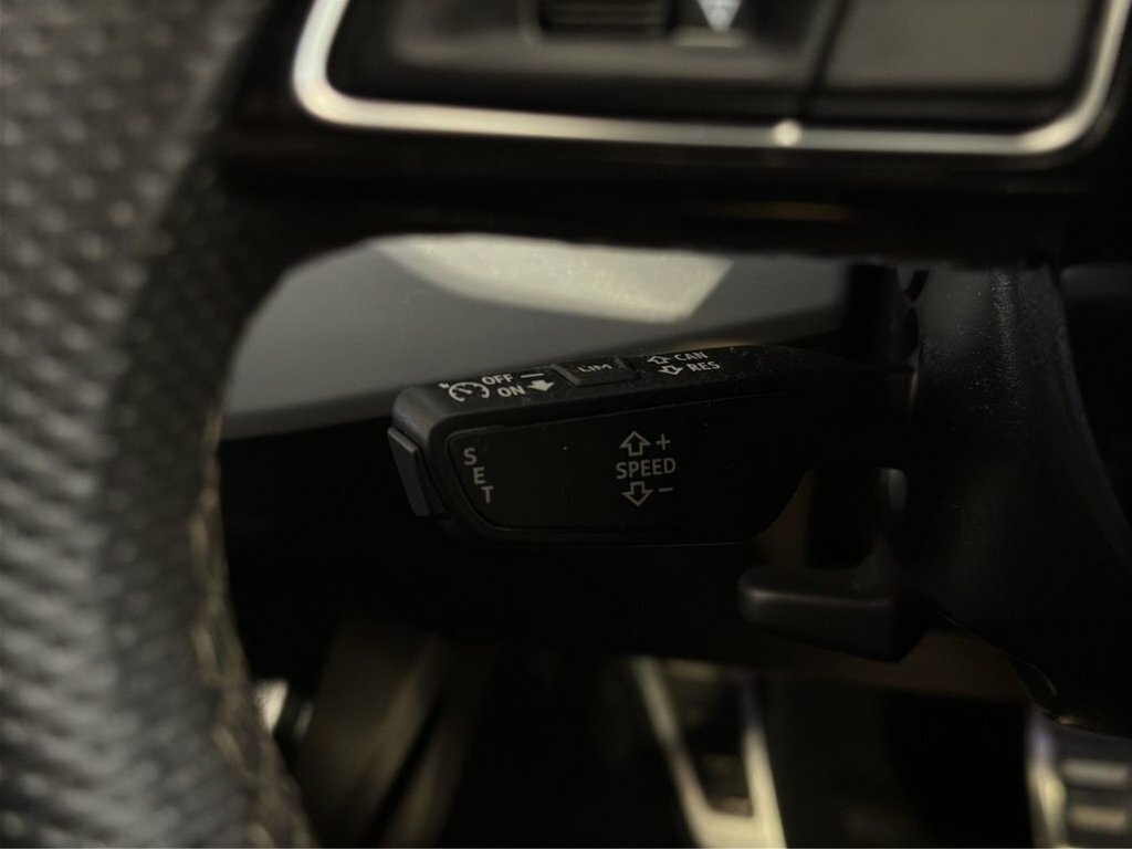 Audi A4 2L Technik Black #17