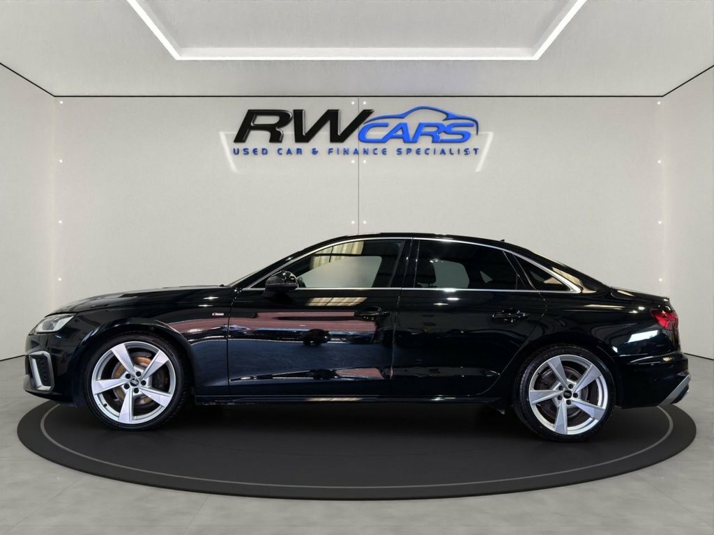 Audi A4 2L S Line Black