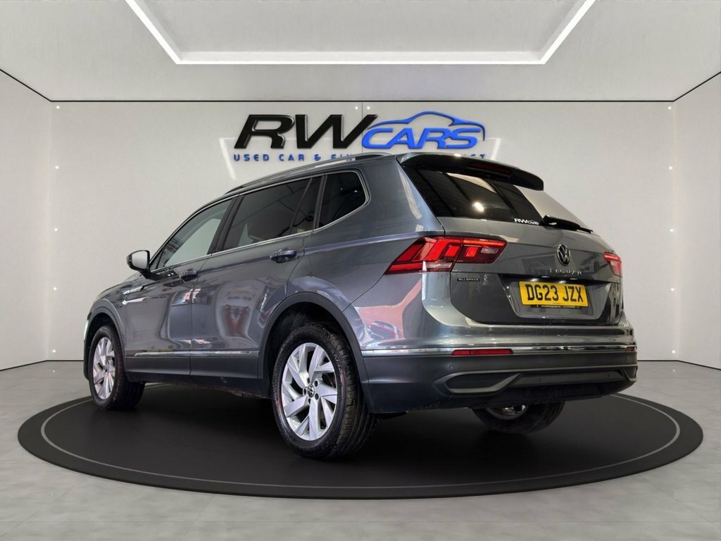 Volkswagen Tiguan Allspace 1.5L Life Grey #3