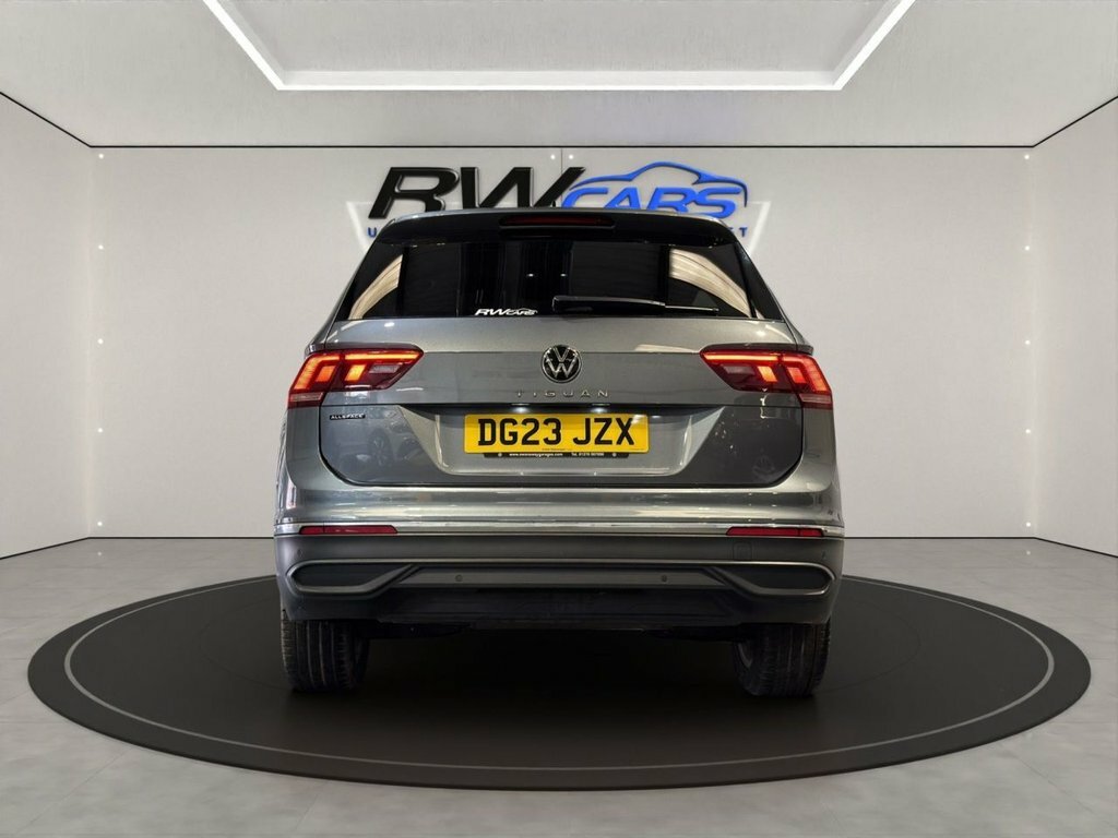 Volkswagen Tiguan Allspace 1.5L Life Grey #4