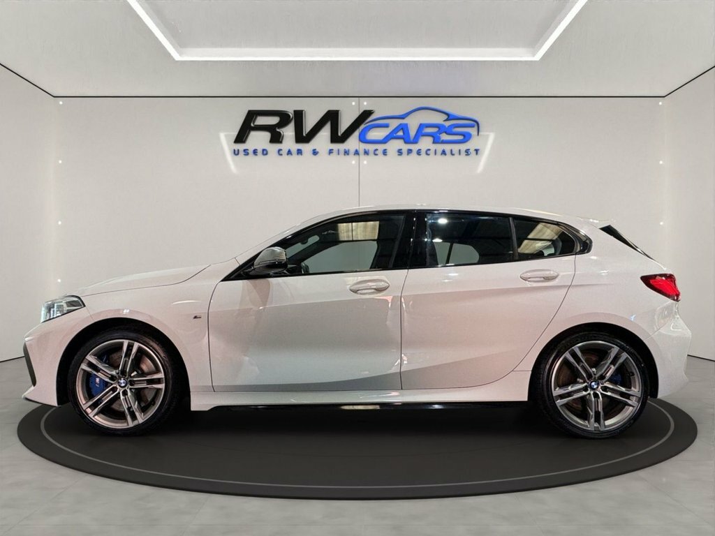 BMW 1 Series 2L Null White