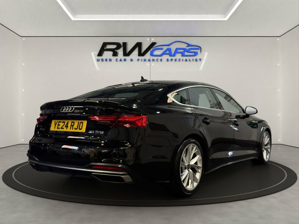 Audi A5 2L Sport Black #4