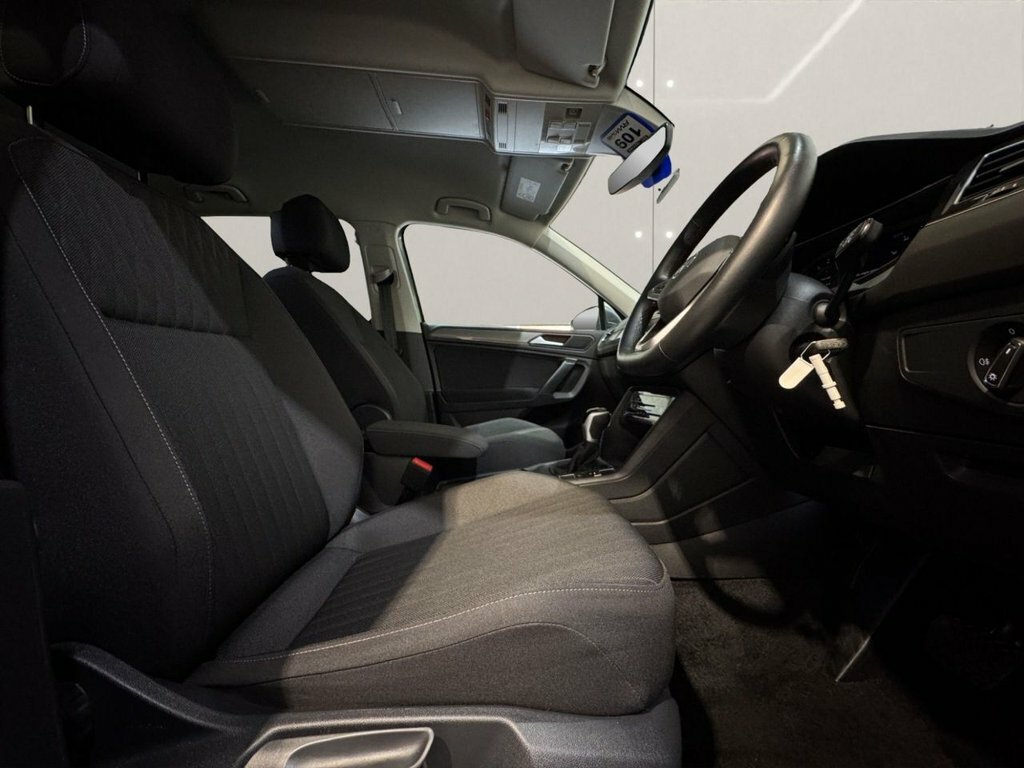 Volkswagen Tiguan Allspace 1.5 Tsi Life Grey #18