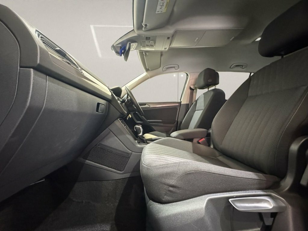 Volkswagen Tiguan Allspace 1.5 Tsi Life Grey #24