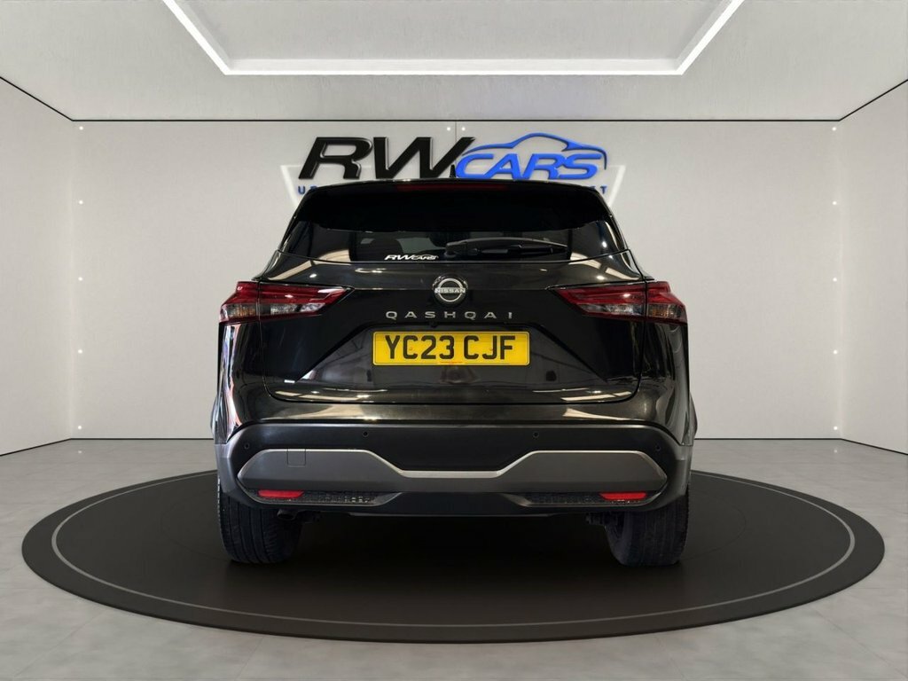 Nissan Qashqai 1.3L N-connecta Black #3