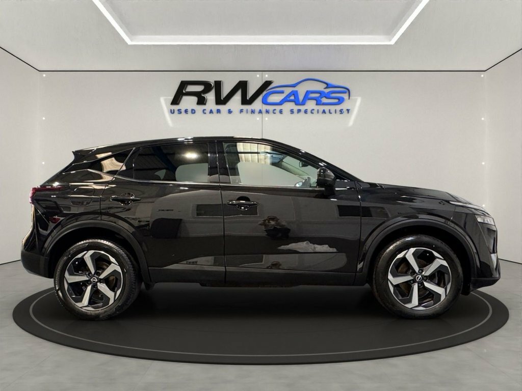 Nissan Qashqai 1.3L N-connecta Black #5
