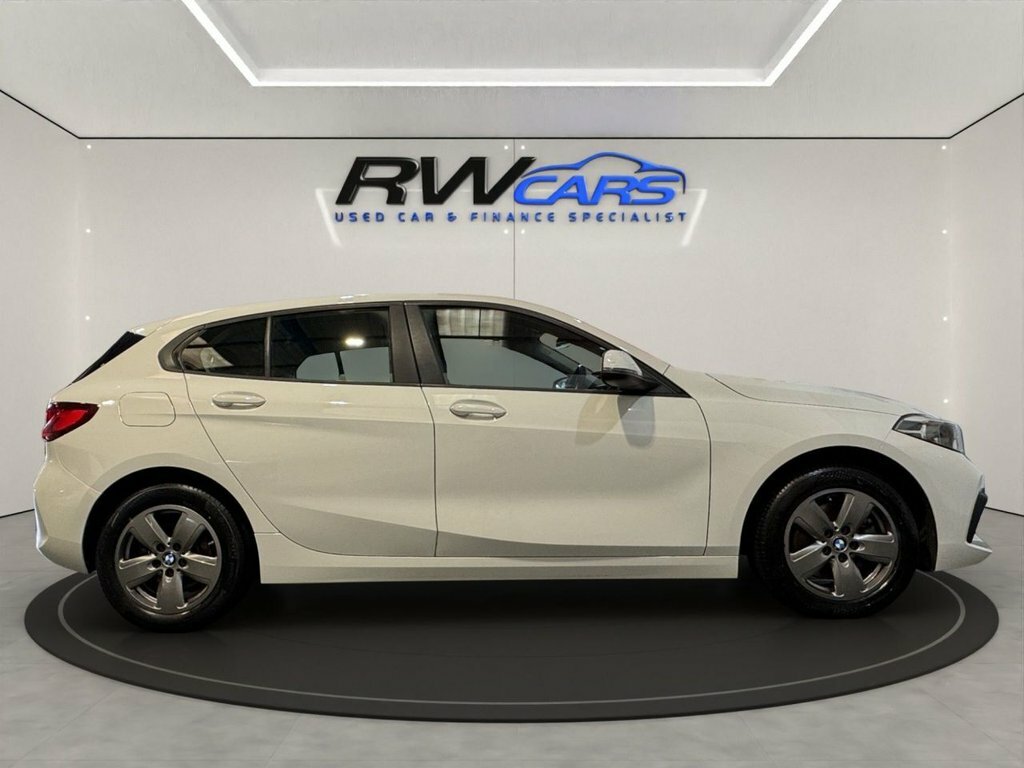 BMW 1 Series 1.5L Se White #4