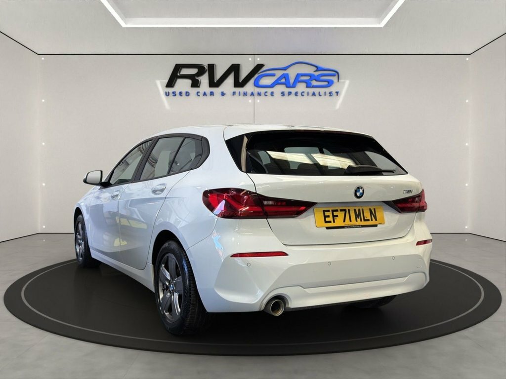 BMW 1 Series 1.5L Se White