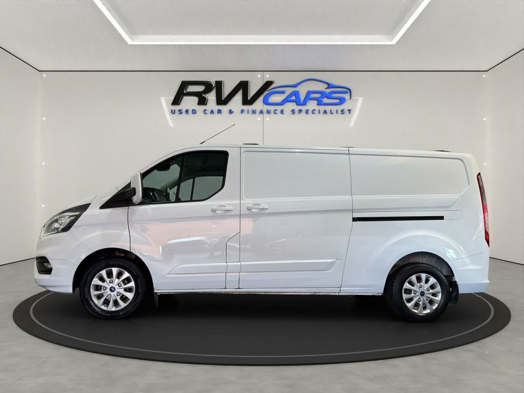 Ford Transit Custom 2L Limited White