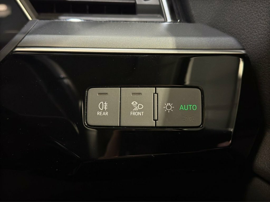 Audi E-tron E-tron Sportback 55 Launch Edition Quattro Grey #17