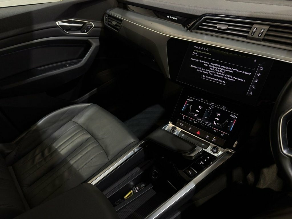 Audi E-tron E-tron Sportback 55 Launch Edition Quattro Grey #13