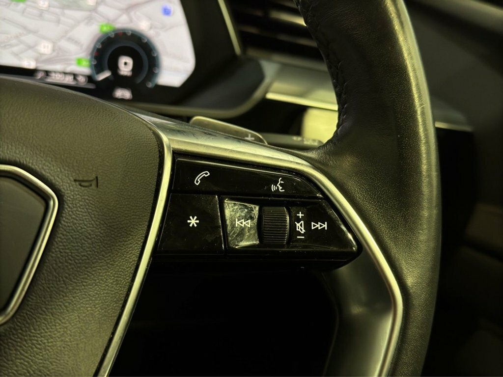 Audi E-tron E-tron Sportback 55 Launch Edition Quattro Grey #16