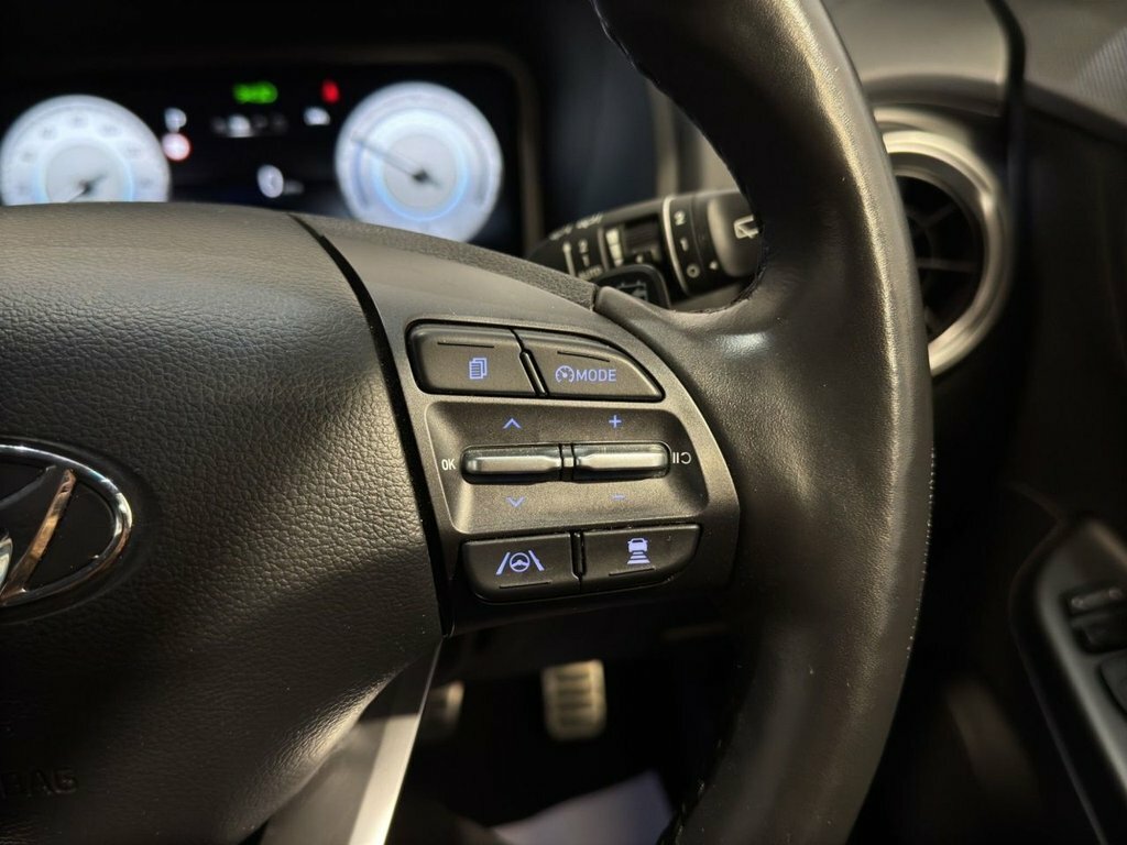 Hyundai Kona Ultimate Black #16