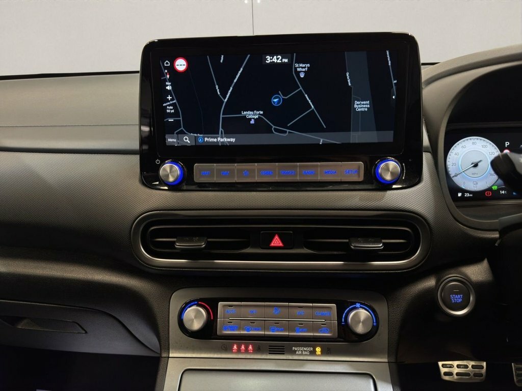 Hyundai Kona Ultimate Black #9