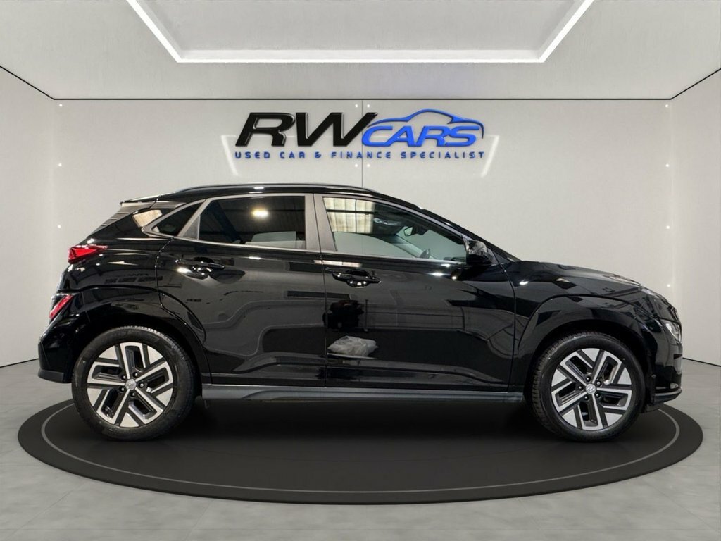 Hyundai Kona Suv Black #5