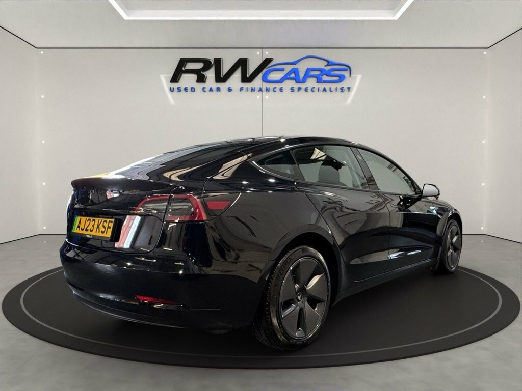Tesla Model 3 Saloon Black #3