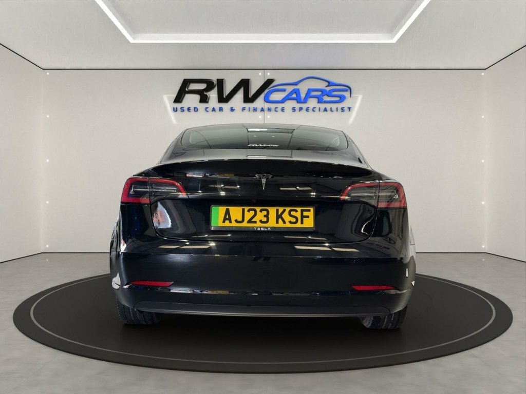 Tesla Model 3 Saloon Black #2