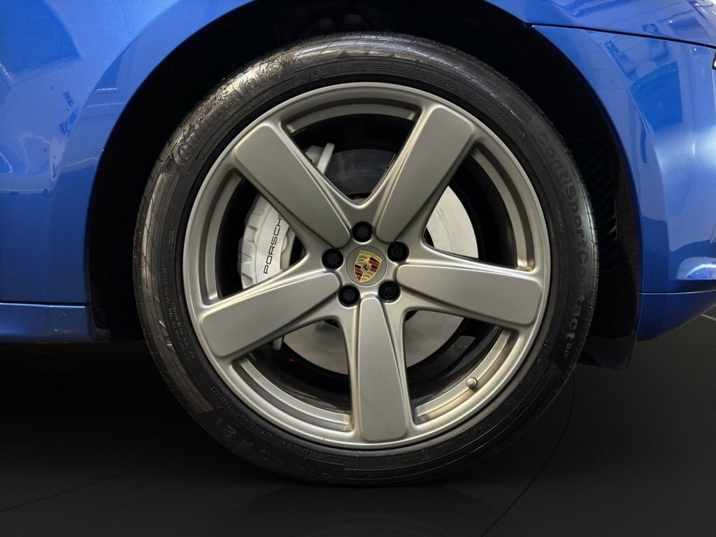 Porsche Macan Suv Grey #7