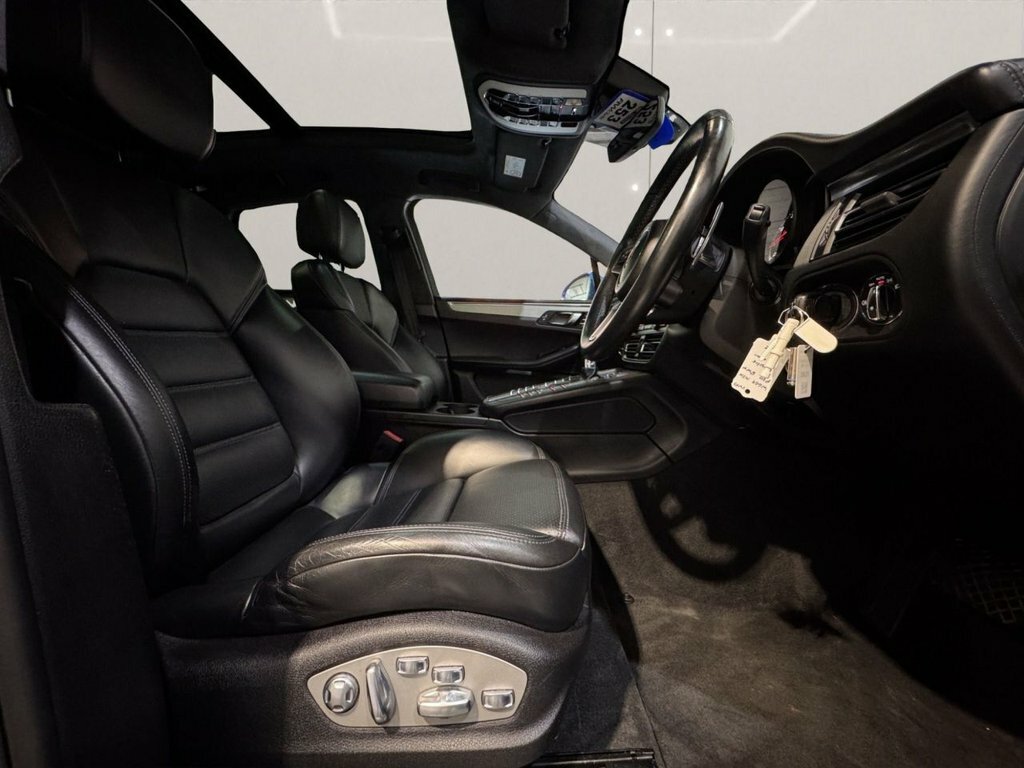 Porsche Macan Suv Grey #19