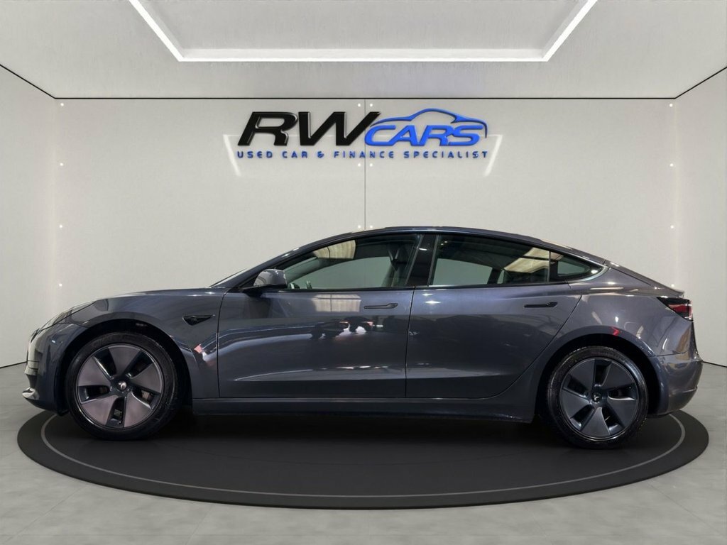 Tesla Model 3 Saloon Grey