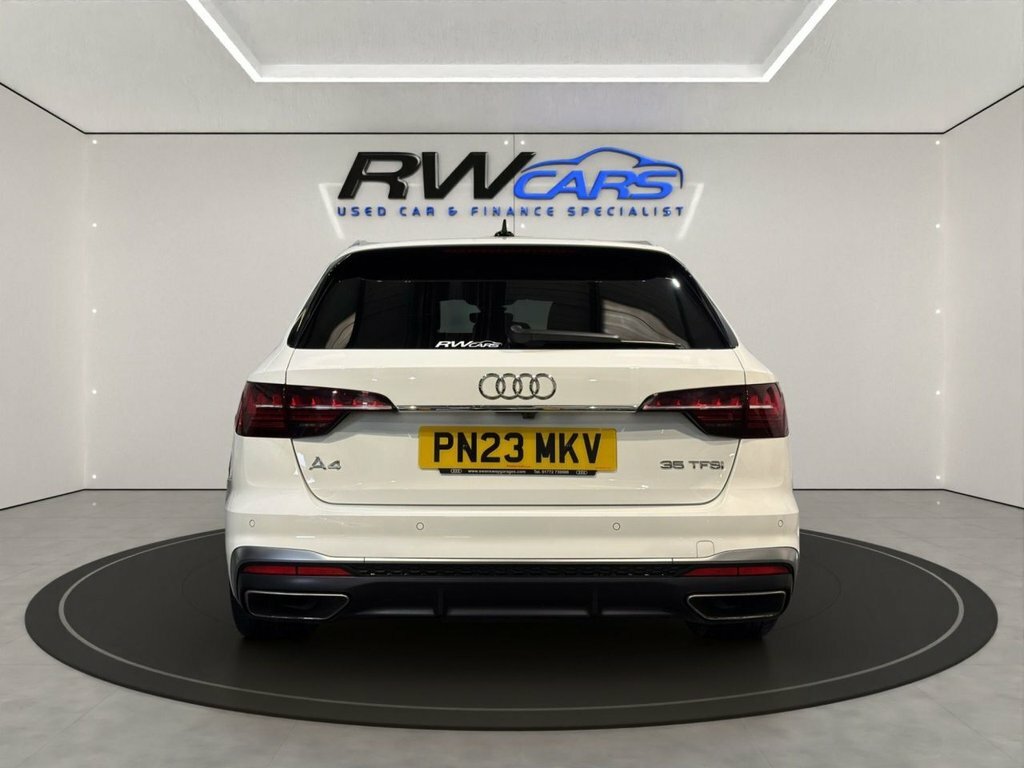 Audi A4 Avant 2L S Line White #2