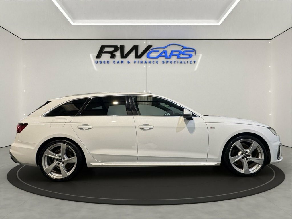 Audi A4 Avant 2L S Line White #4