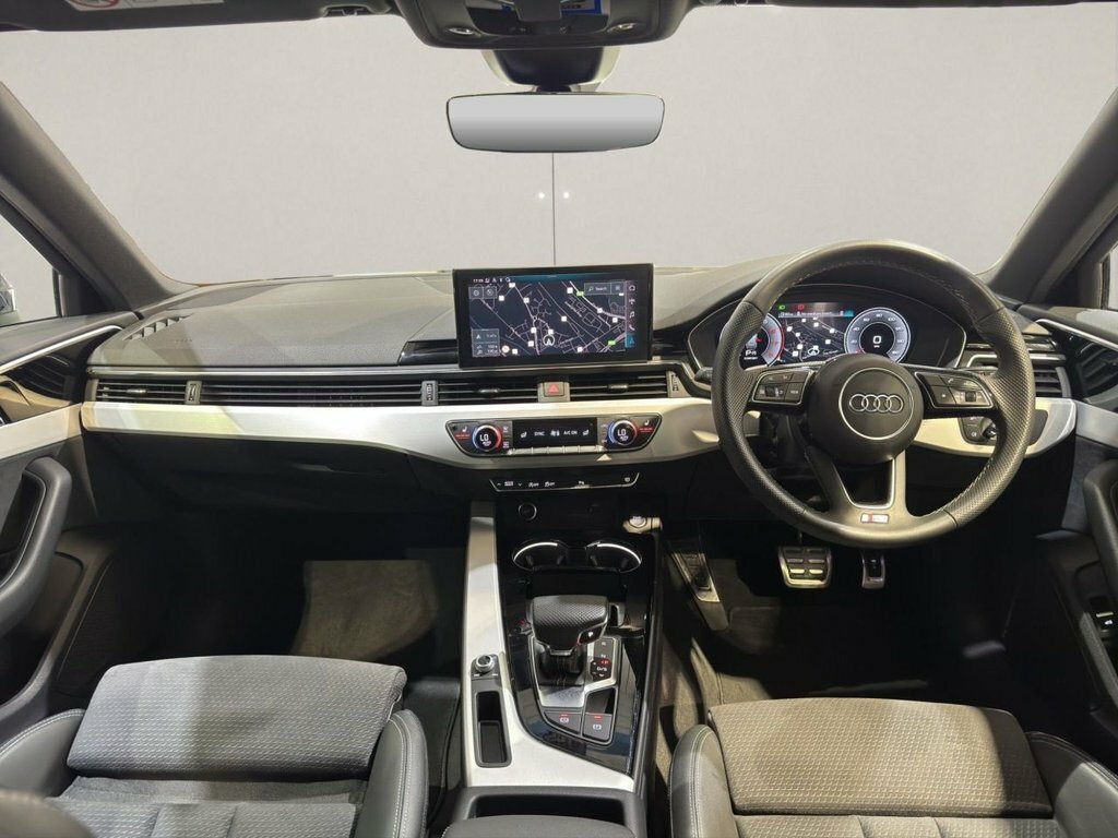 Audi A4 Avant Black Edition Black #20