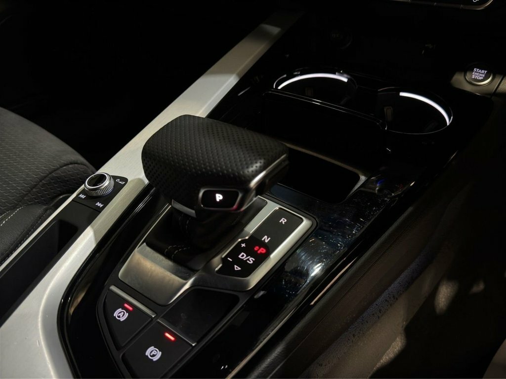 Audi A4 Avant Black Edition Black #14