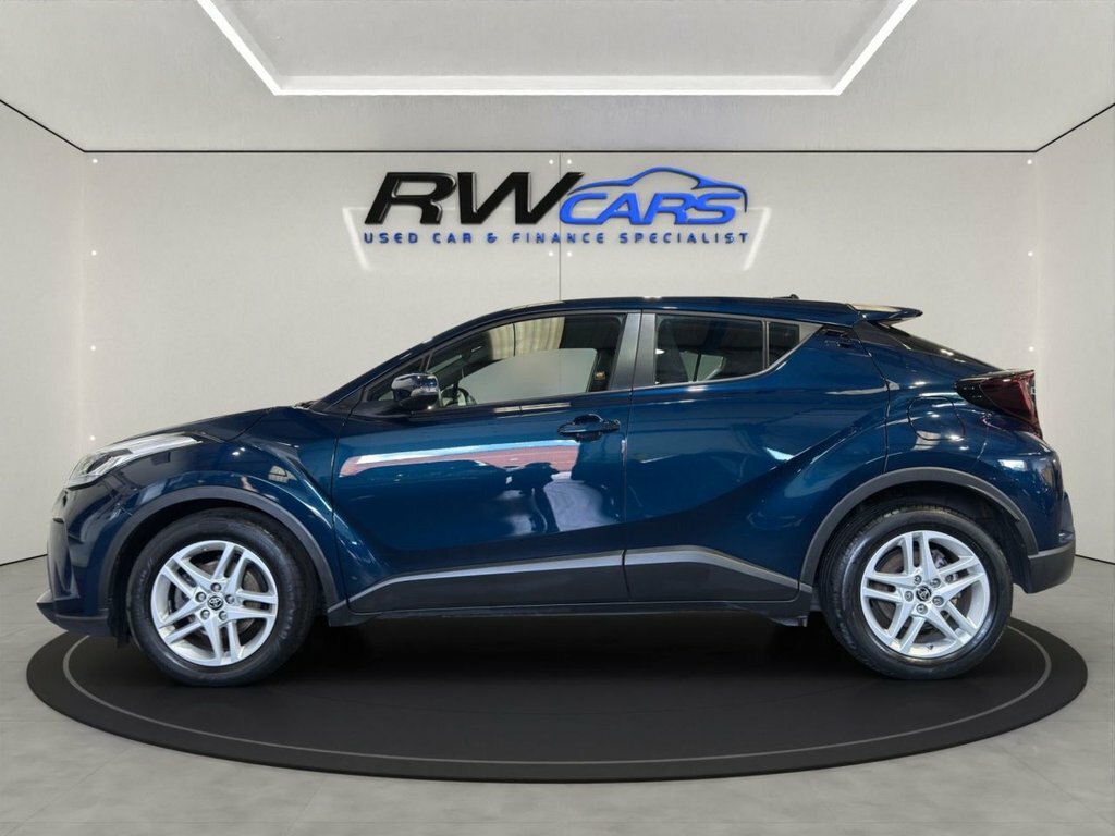 Toyota C-Hr 1.8L Icon Blue