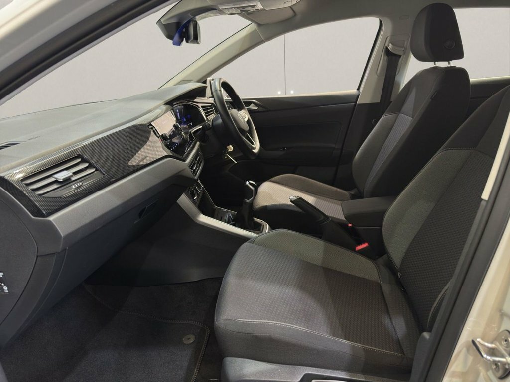 Volkswagen Polo Hatchback White #24