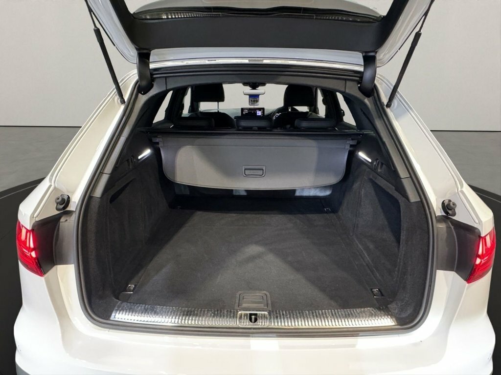 Audi A4 Avant 35 Tdi Black Edition S Tronic Tech Pack Black #21