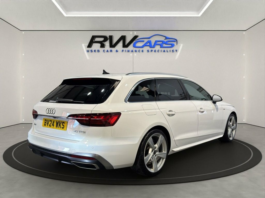 Audi A4 Avant 2L S Line White #4