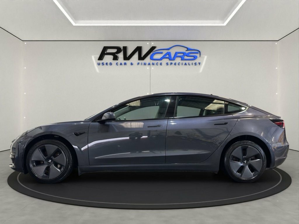 Tesla Model 3 Saloon Grey