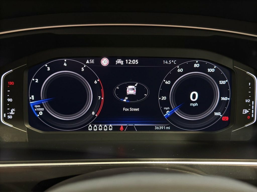 Volkswagen Tiguan Allspace Elegance White #9