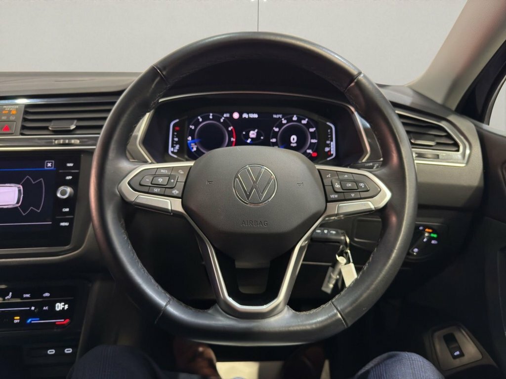 Volkswagen Tiguan Allspace Elegance White #17