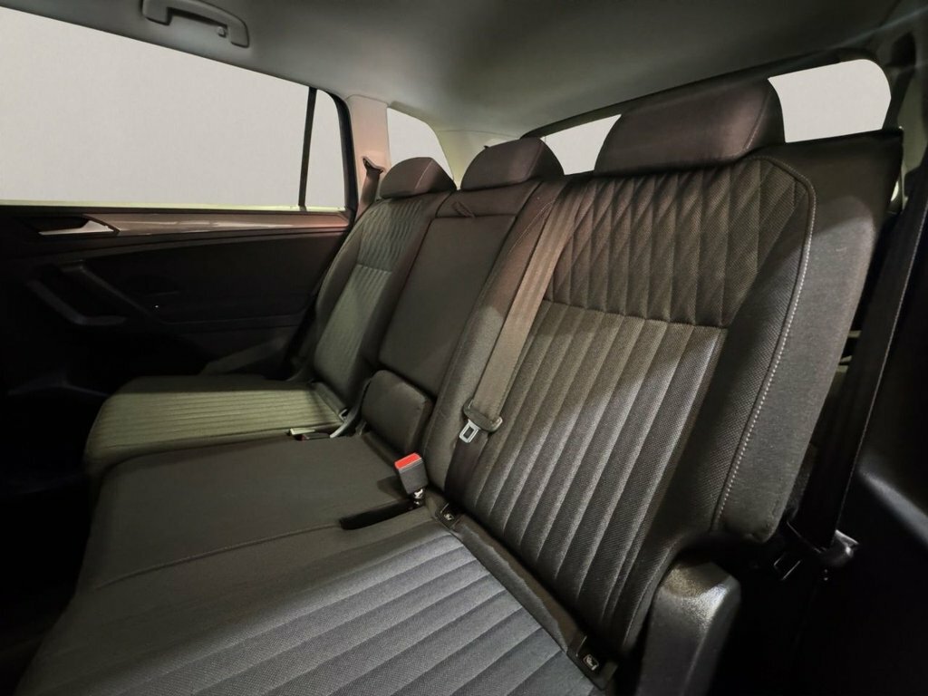 Volkswagen Tiguan Allspace Elegance White #24