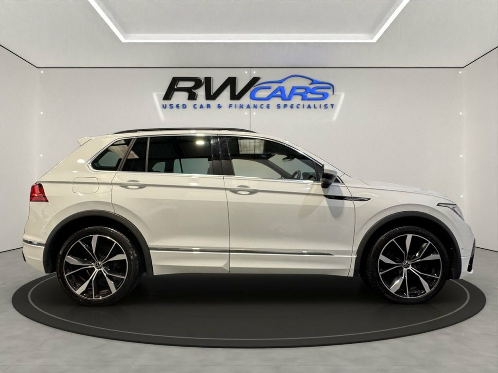 Volkswagen Tiguan 2L R-line DE72GCK White #6
