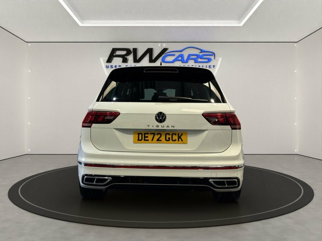 Volkswagen Tiguan 2L R-line DE72GCK White #4