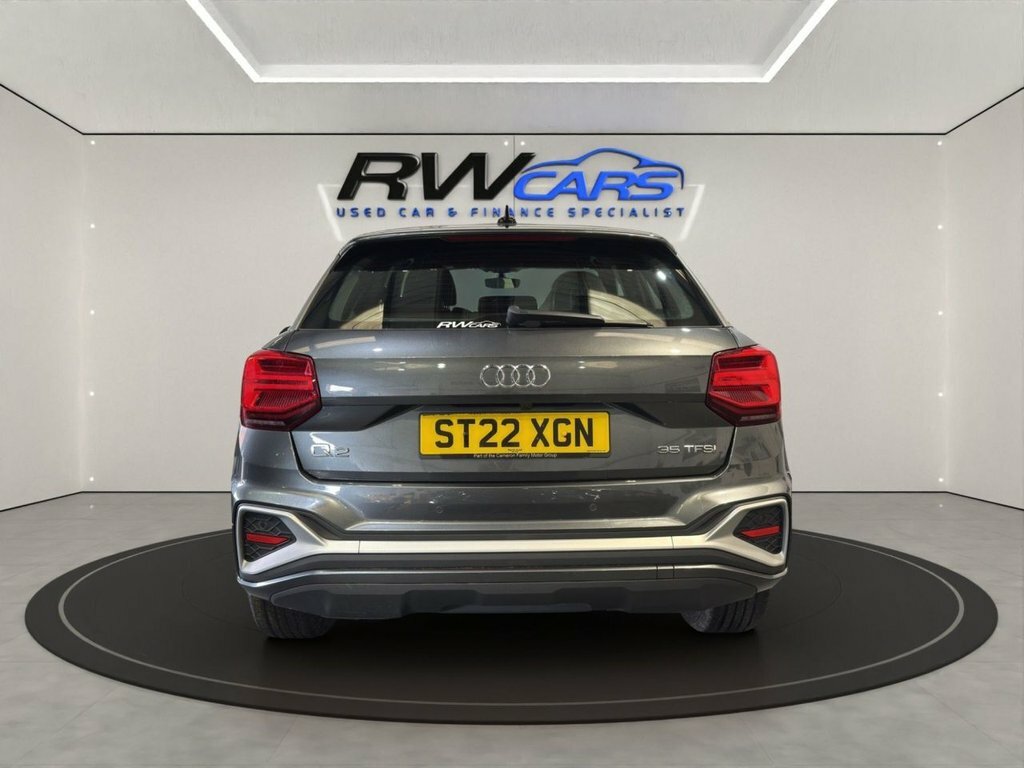 Audi Q2 1.5L S Line Grey #4