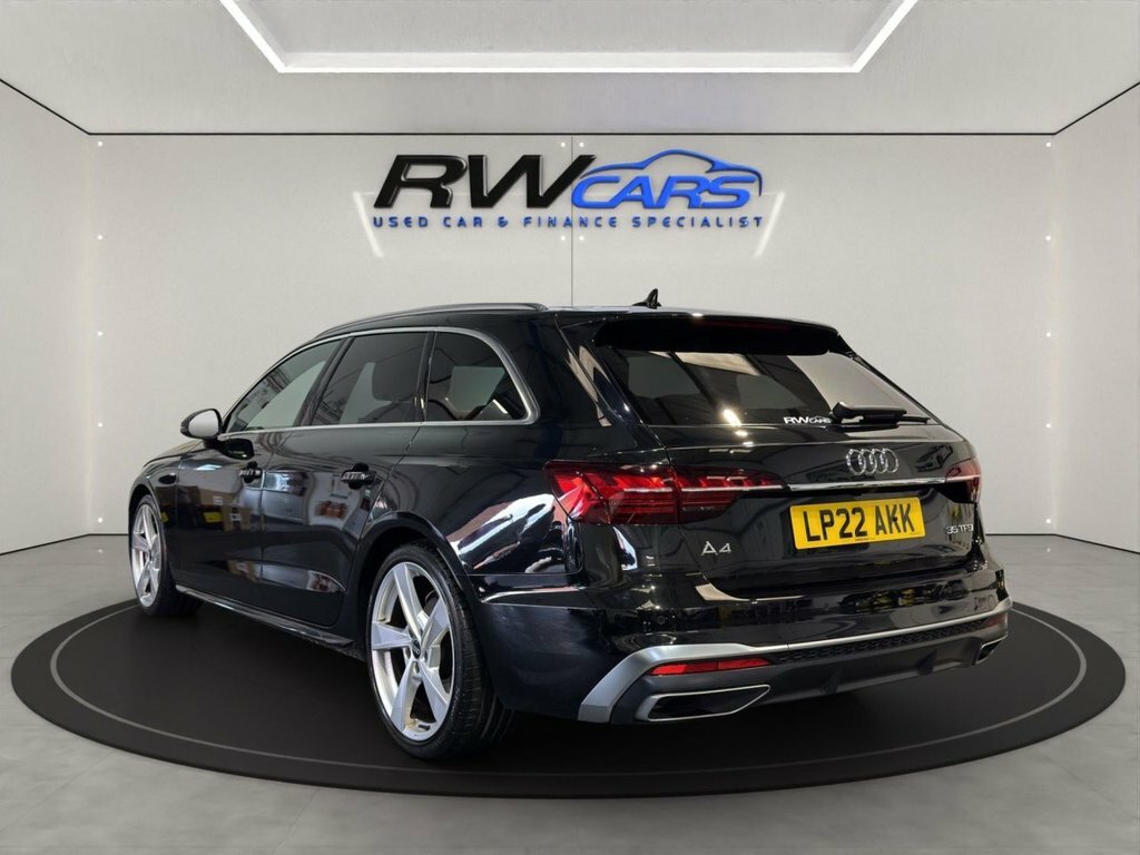 Audi A4 Avant 2L S Line Black #2